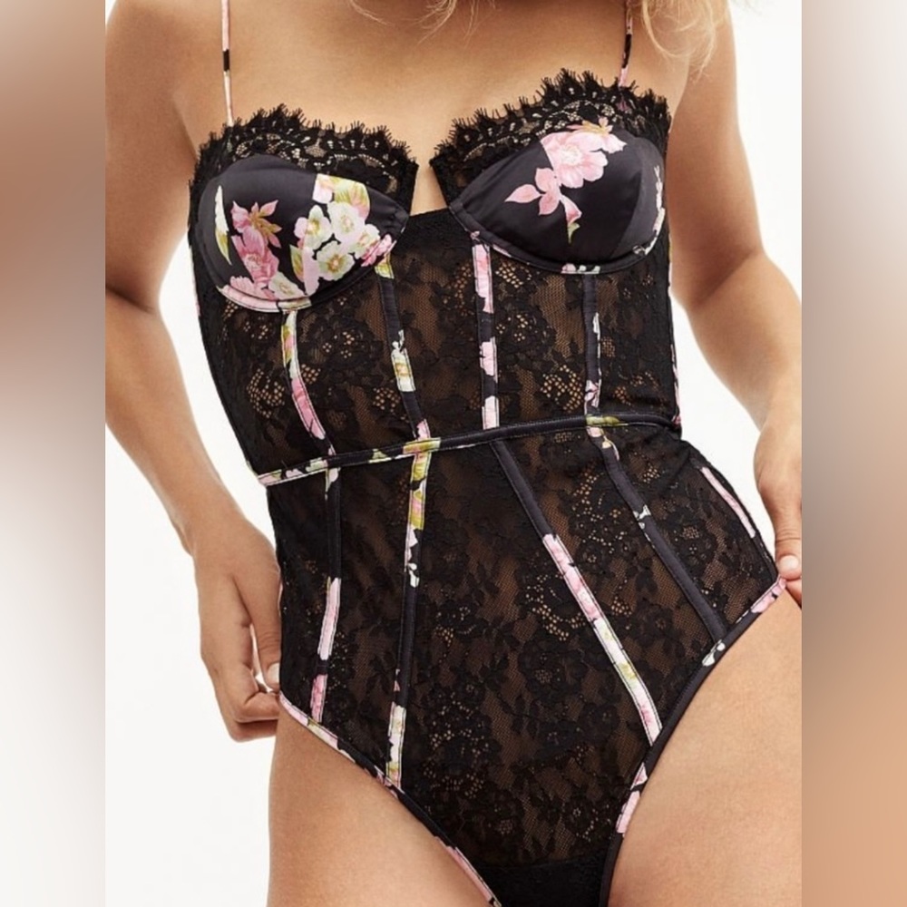 For Love and Lemons Melrose Lace Floral bodysuit